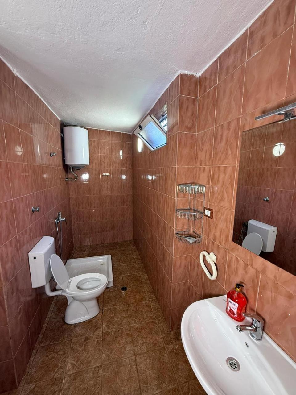 Shkodra Guest House 2 Luaran gambar