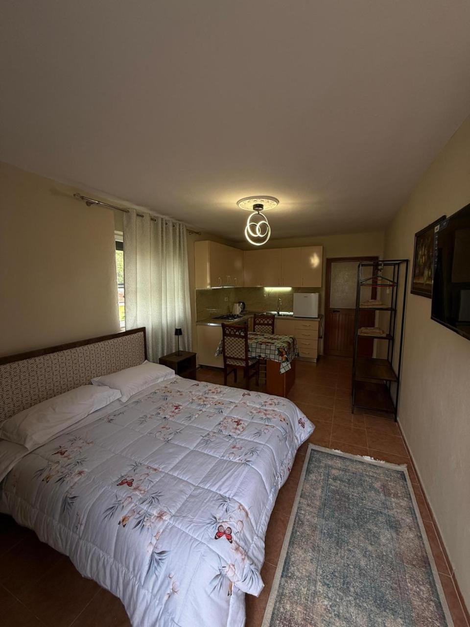 Shkodra Guest House 2 Luaran gambar