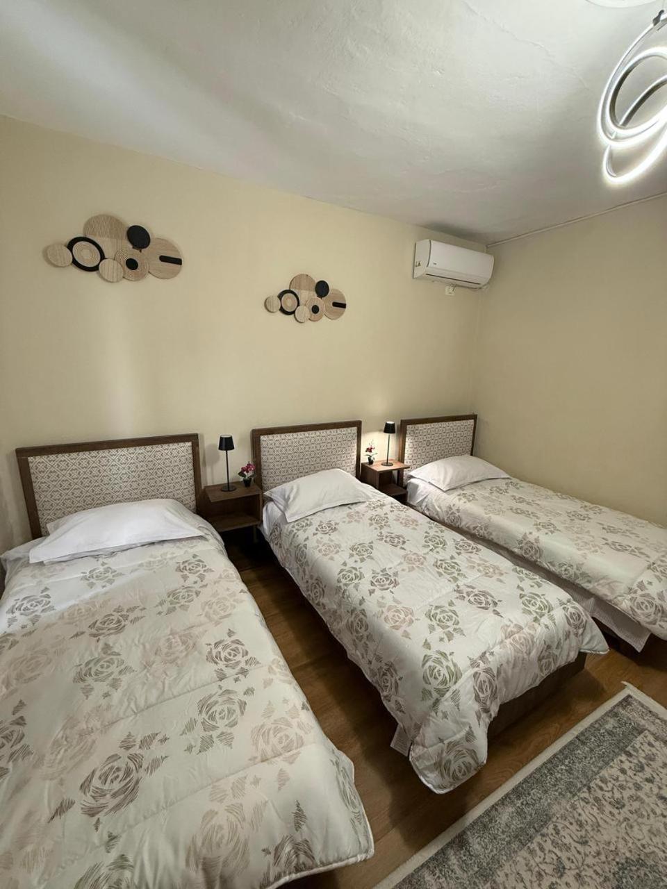 Shkodra Guest House 2 Luaran gambar